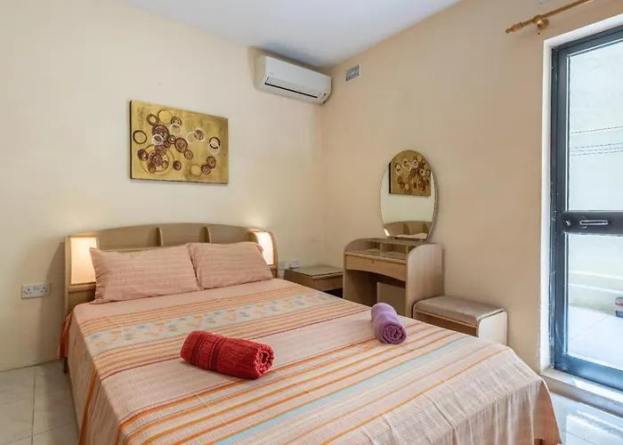 Apartament Lovely Seaview At St Paul's Bay