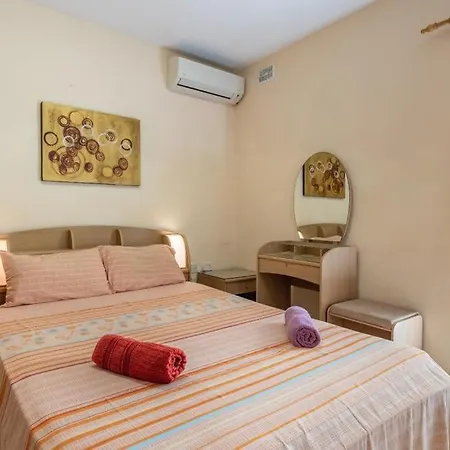 Apartment Lovely Seaview At St. Paul's Bay