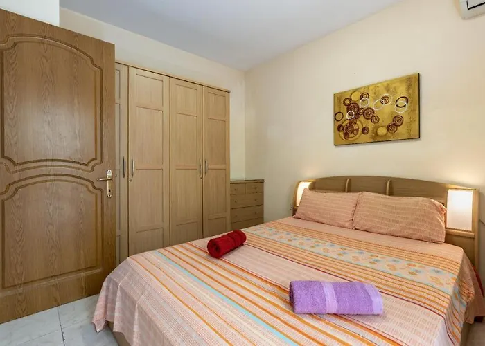 Lovely Seaview At * Σεντ Πόλς Μπέι